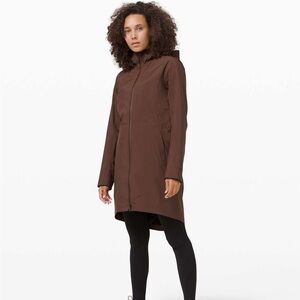 LULULEMON REBEL RAINCOAT